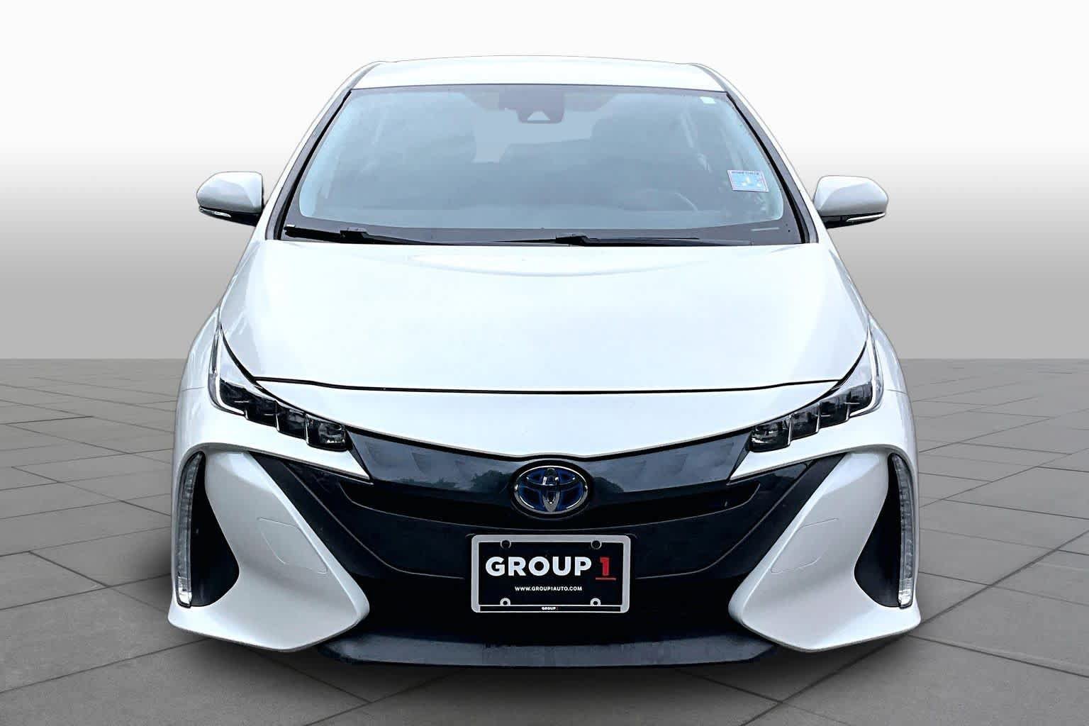 Certified 2020 Toyota Prius Prime LE FWD image 4