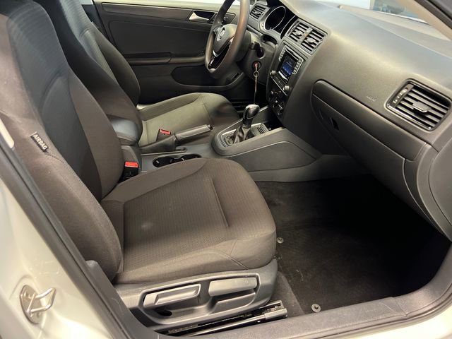 Used 2016 Volkswagen Jetta S FWD image 10