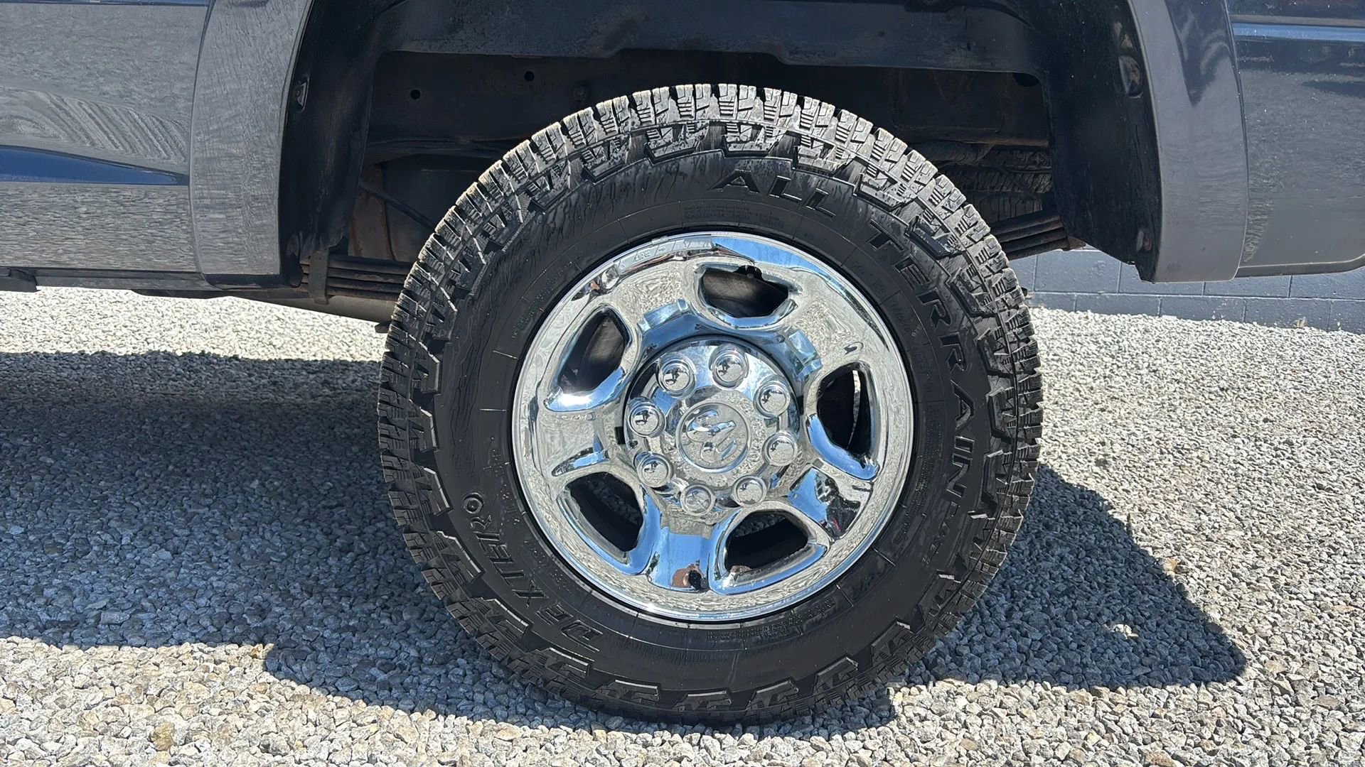 Used 2013 RAM 2500 Tradesman w/ Chrome Appearance Group AWD/4WD image 2