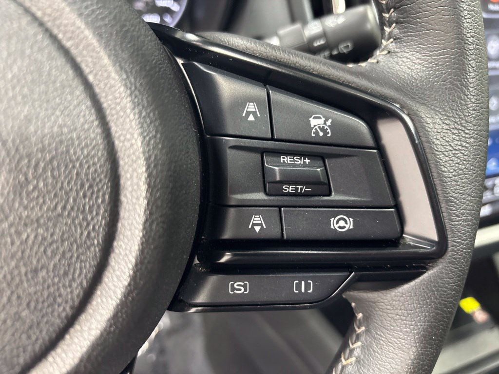 Used 2025 Subaru Forester Premium AWD/4WD image 16