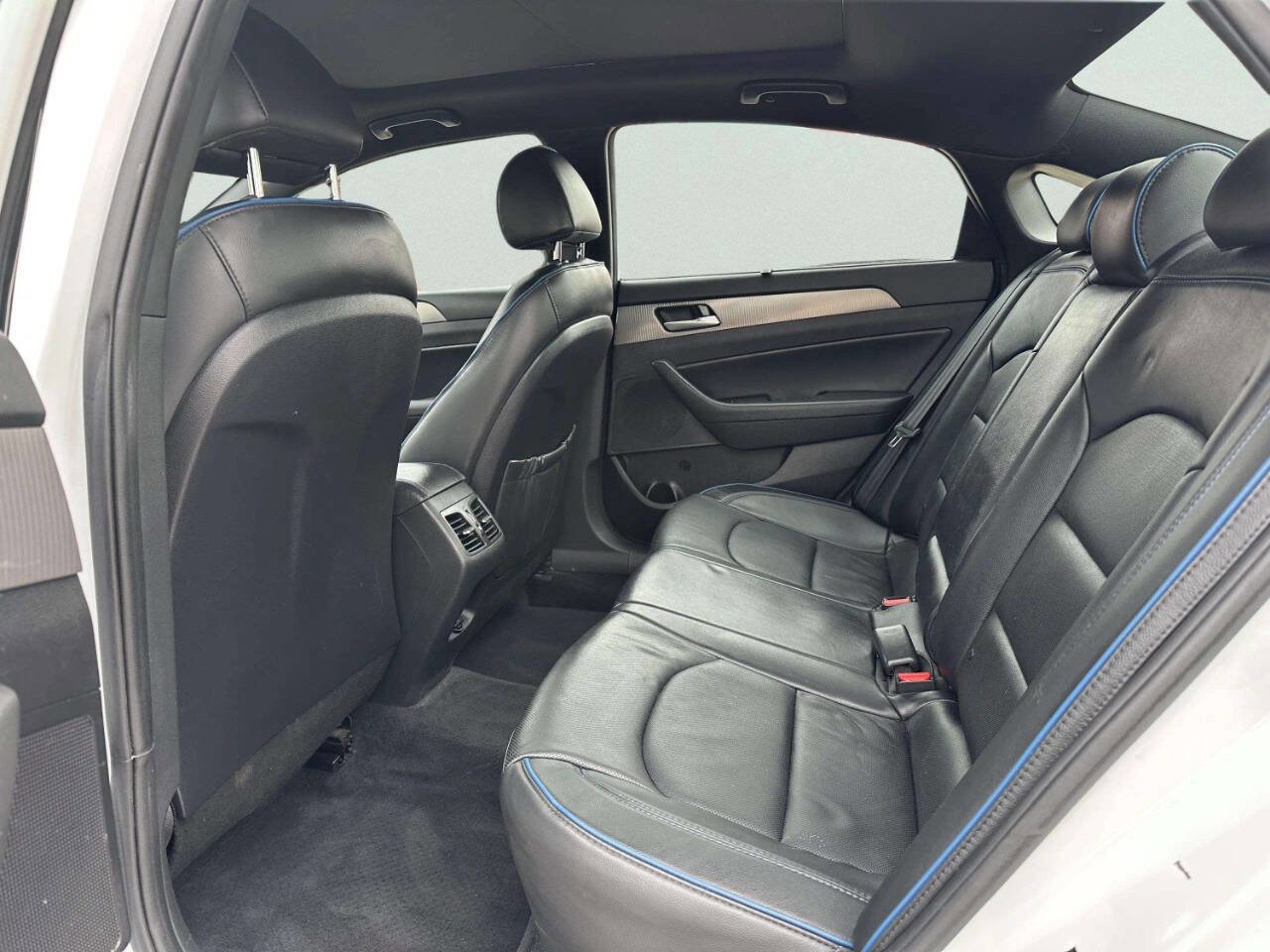 Used 2018 Hyundai Sonata Limited FWD image 12