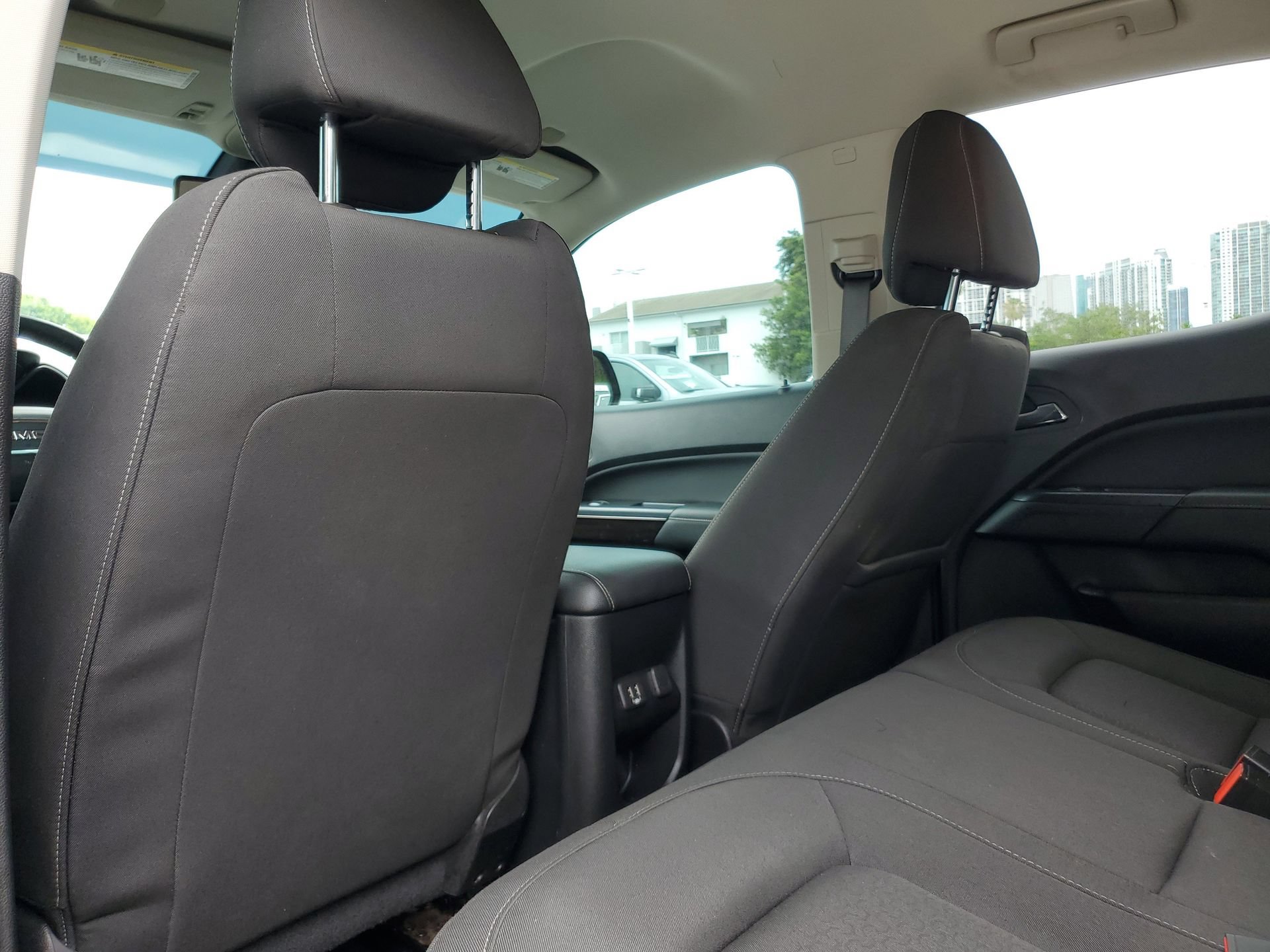 Used 2019 GMC Canyon SLE w/ Elevation Edition RWD image 10