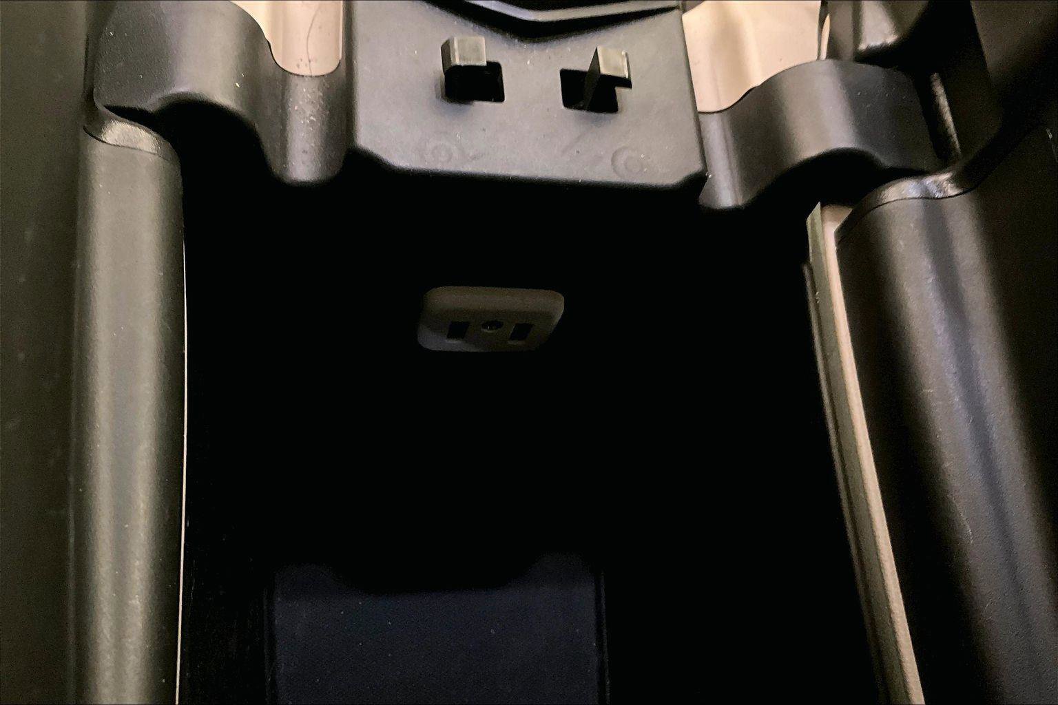 Used 2020 Buick Envision Preferred image 32