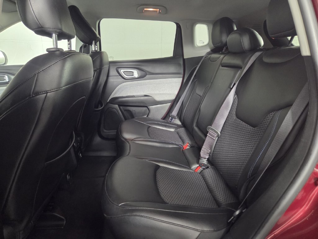 Used 2022 Jeep Compass Latitude AWD/4WD image 23