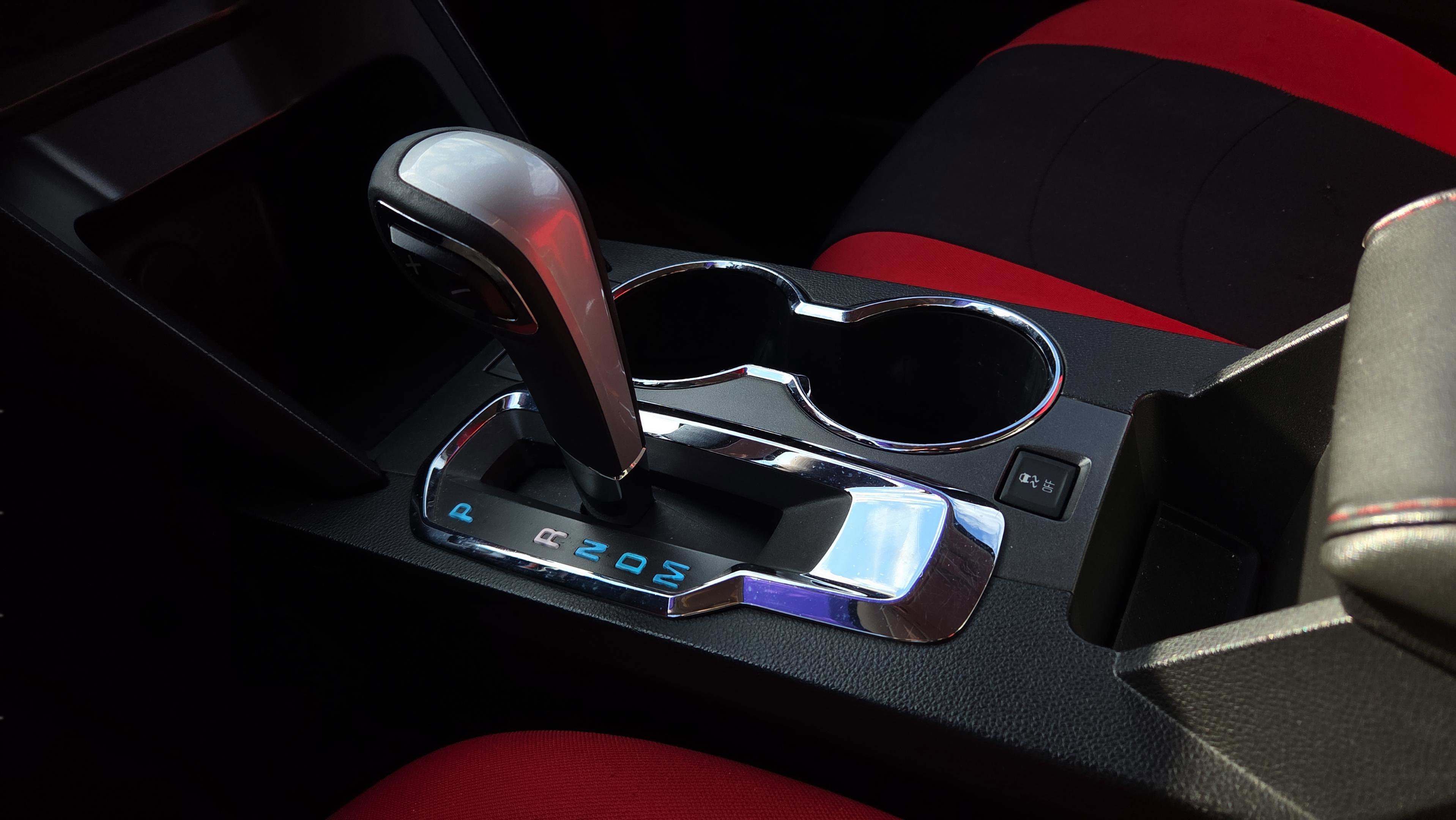 Used 2012 Chevrolet Equinox LS image 24