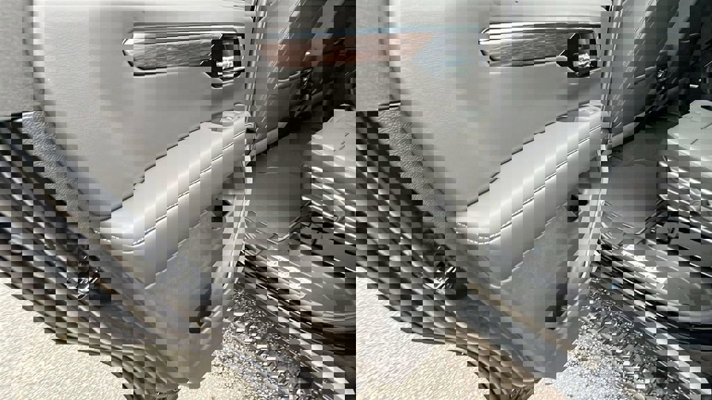 New 2026 Chevrolet Tahoe Z71 w/ Comfort Package image 16