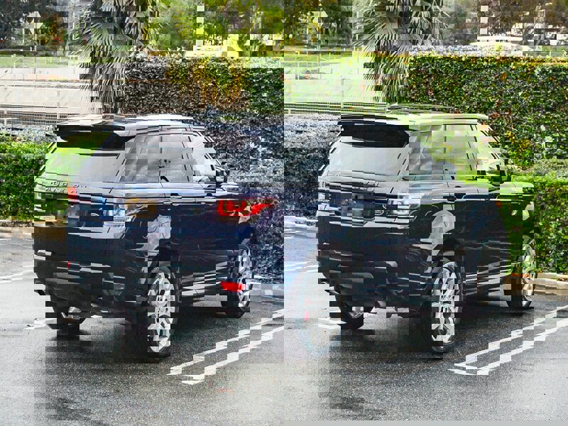 Used 2016 Land Rover Range Rover Sport Autobiography image 4