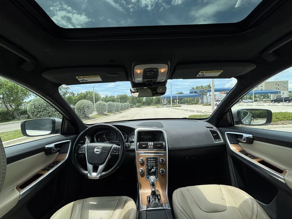 Used 2015 Volvo XC60 T5 Platinum FWD image 13