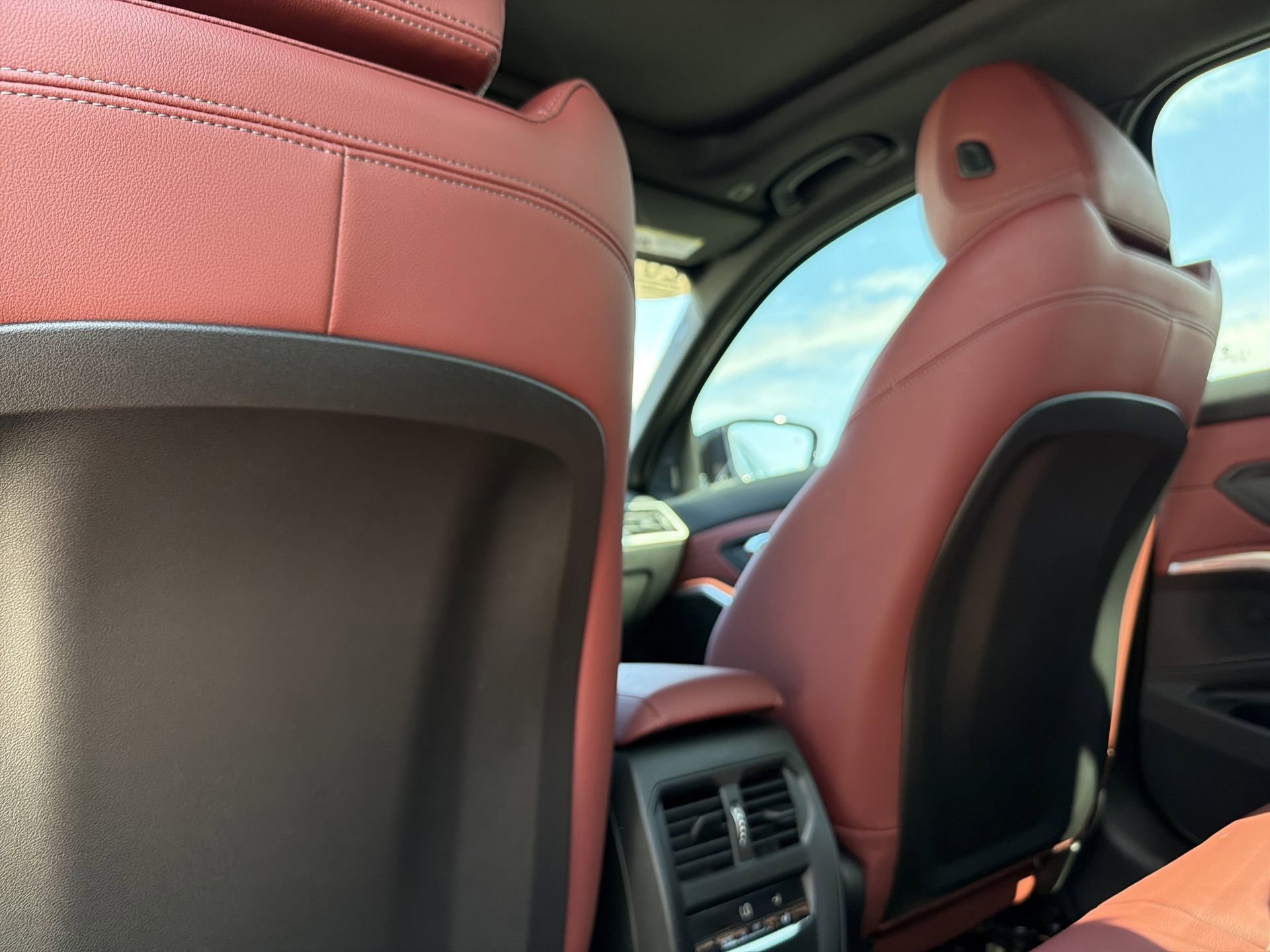 Certified 2024 BMW 330e w/ Premium Package RWD image 18