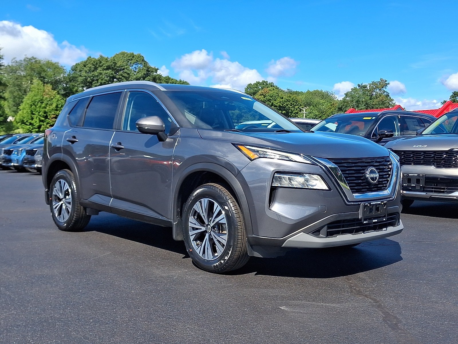 Used 2023 Nissan Rogue SV w/ SV Premium Package AWD/4WD video 1