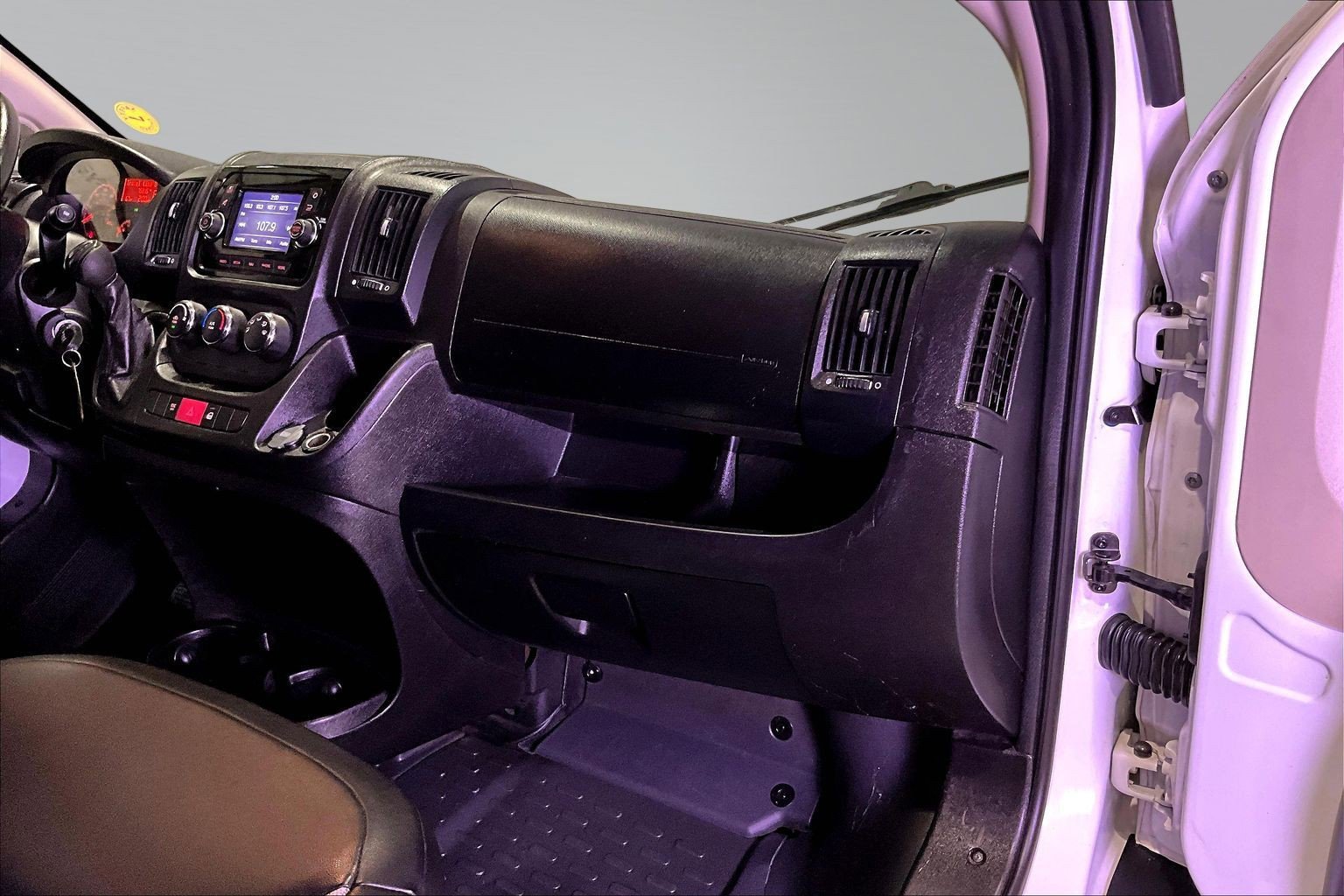 Used 2020 RAM ProMaster 2500 FWD image 24