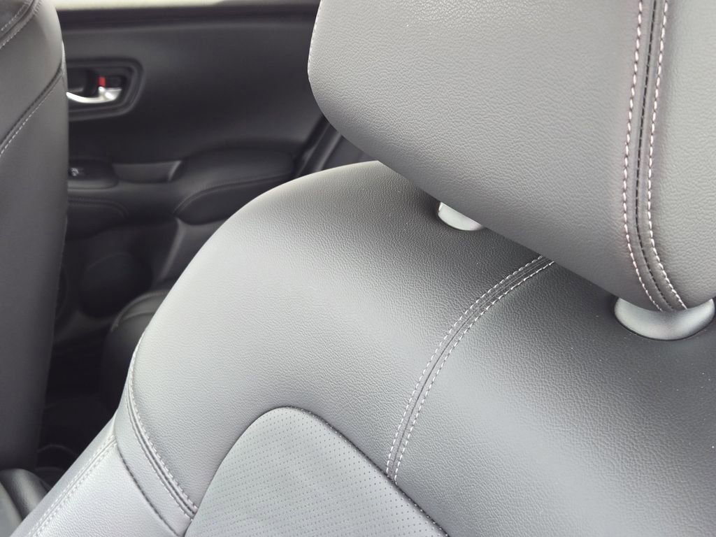 Used 2025 Honda HR-V EX-L image 16