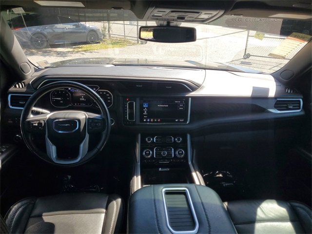Used 2021 GMC Yukon Denali w/ LPO, Illumination Package image 25