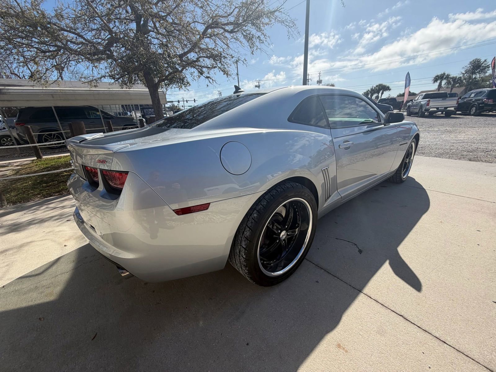 Used 2010 Chevrolet Camaro SS w/ RS Package image 6