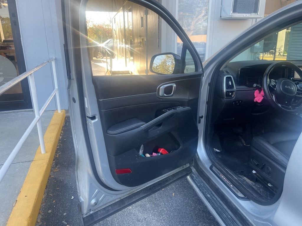 Used 2022 Kia Sorento SX image 7