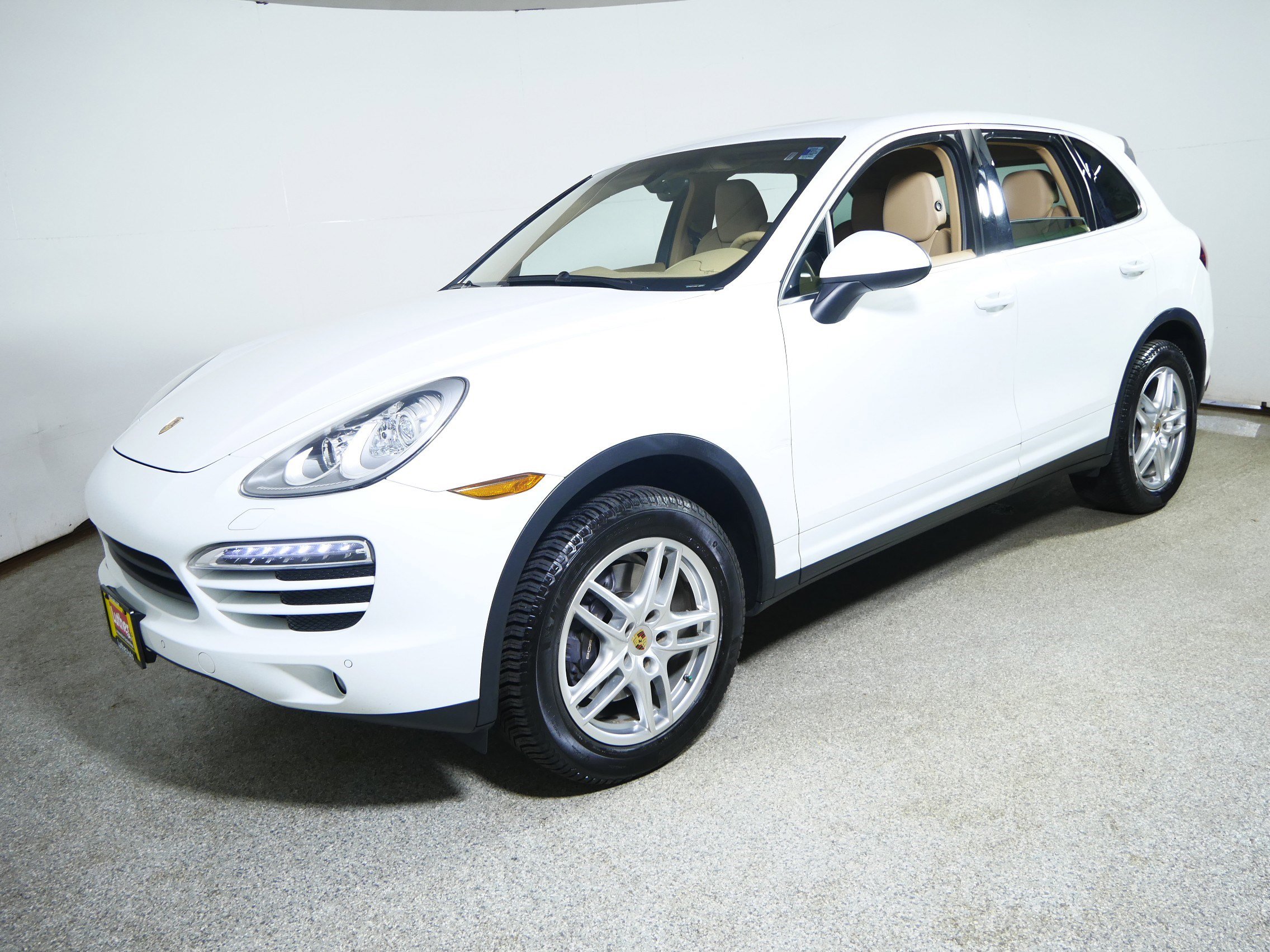 Used 2014 Porsche Cayenne AWD/4WD image 3