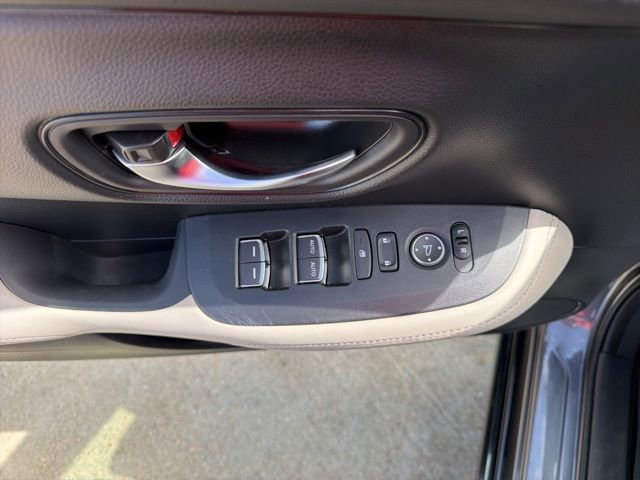 Used 2024 Honda HR-V EX-L image 11