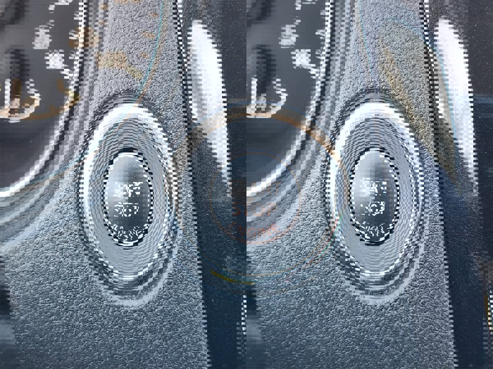 Used 2014 Nissan Rogue SV w/ SV Premium Package image 21