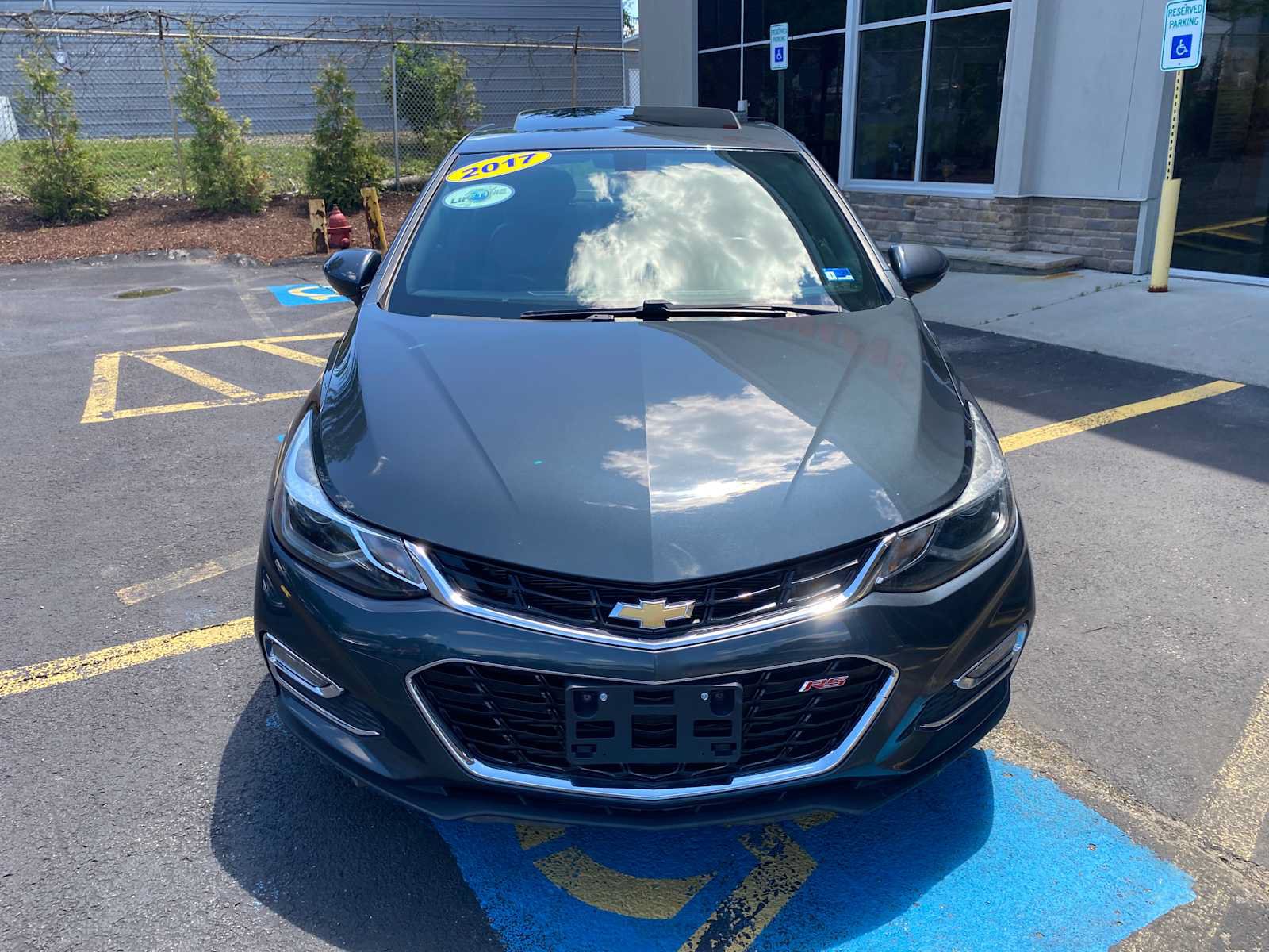 Used 2017 Chevrolet Cruze Premier FWD image 12