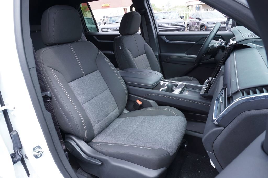 New 2025 GMC Acadia Elevation w/ Super Cruise Package image 12
