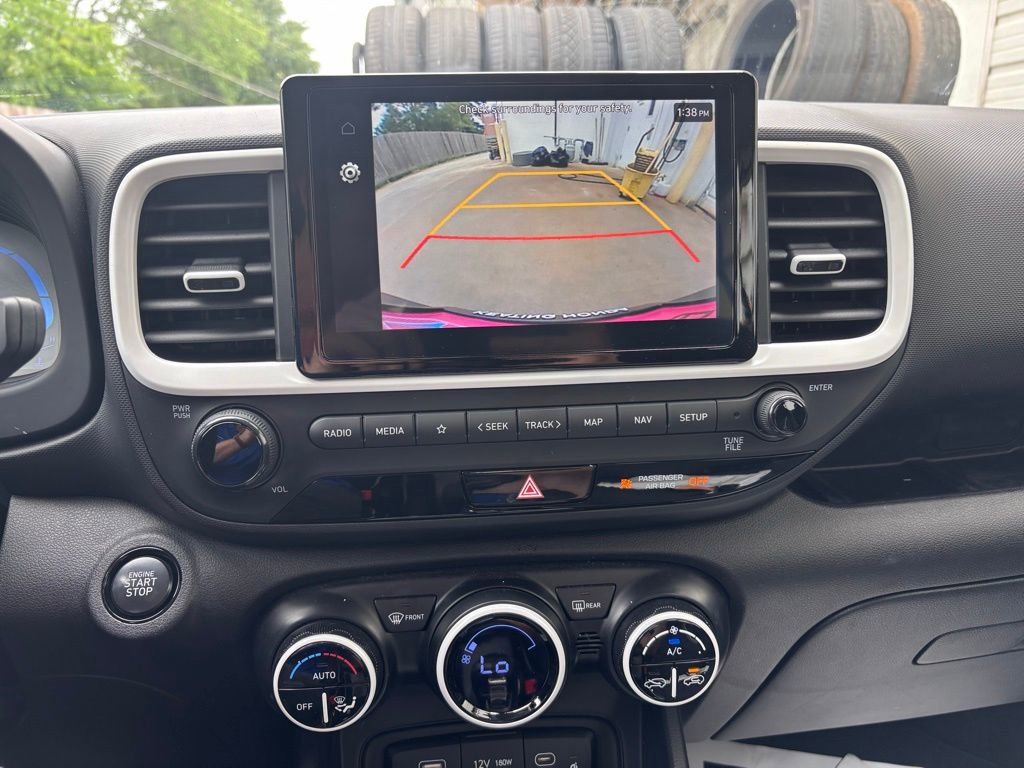 Used 2023 Hyundai Venue Limited w/ Cargo Package image 24