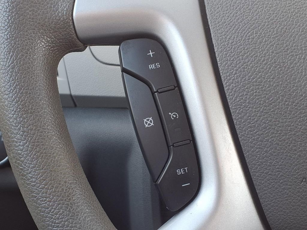 Used 2012 Chevrolet Traverse LS image 21