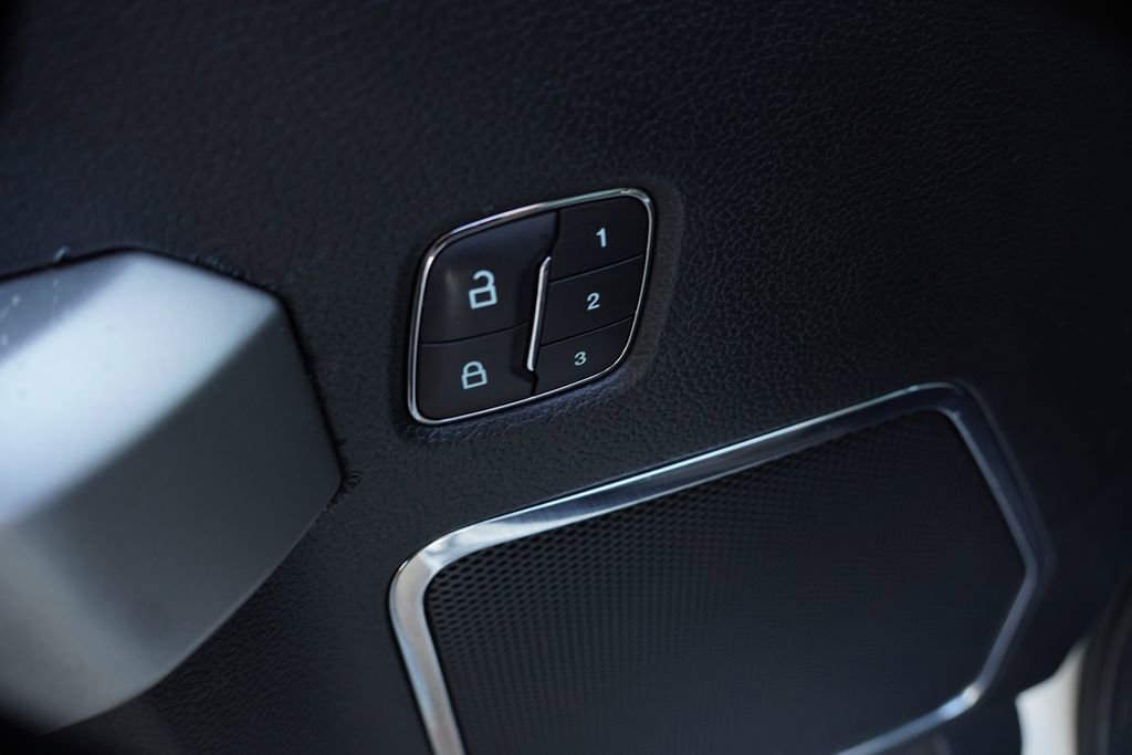 Used 2020 Ford F150 Lariat w/ Equipment Group 502A Luxury image 22