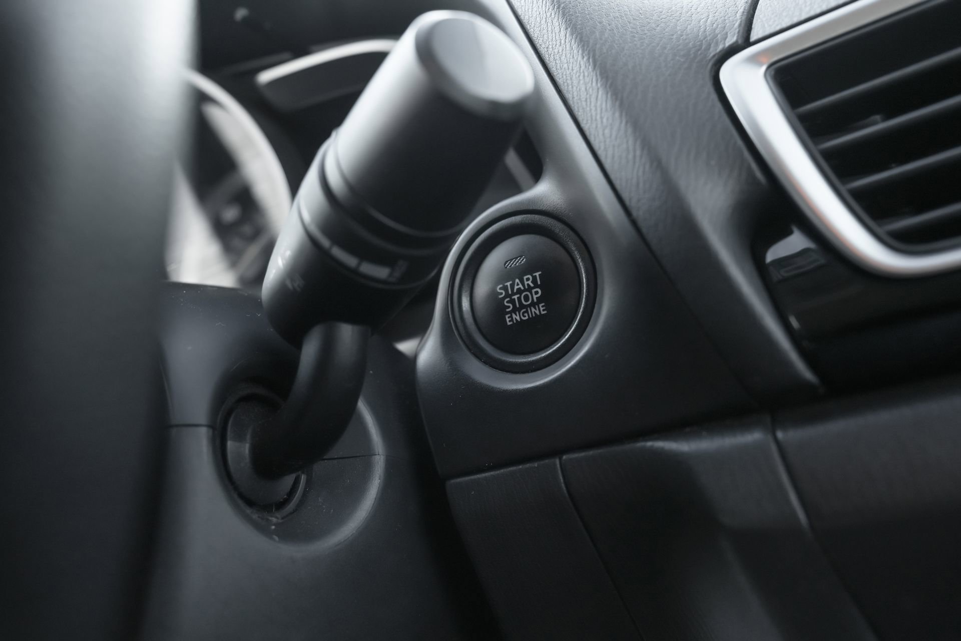 Used 2014 MAZDA MAZDA3 i Sport image 15