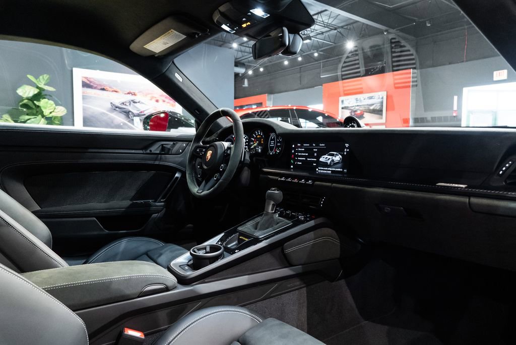 Used 2025 Porsche 911 GT3 RS RWD image 41