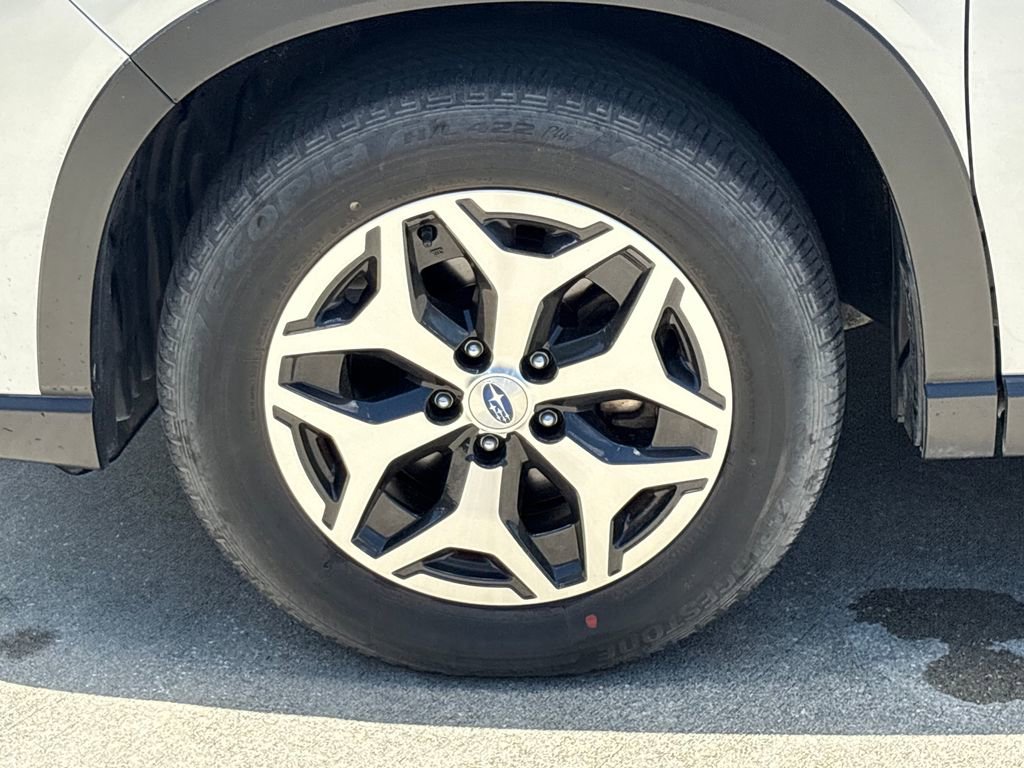 Used 2023 Subaru Forester Premium AWD/4WD image 11