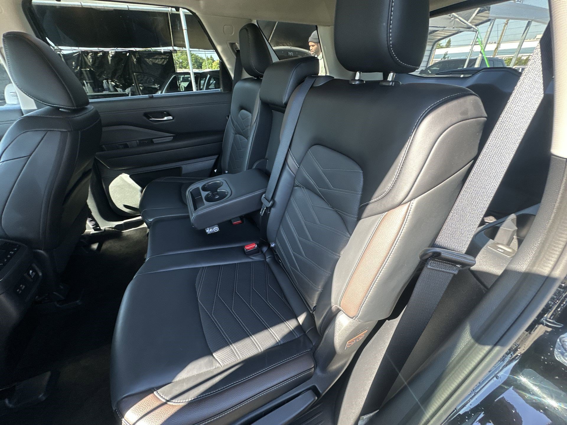 Used 2024 Nissan Pathfinder Platinum w/ Cargo Package image 26