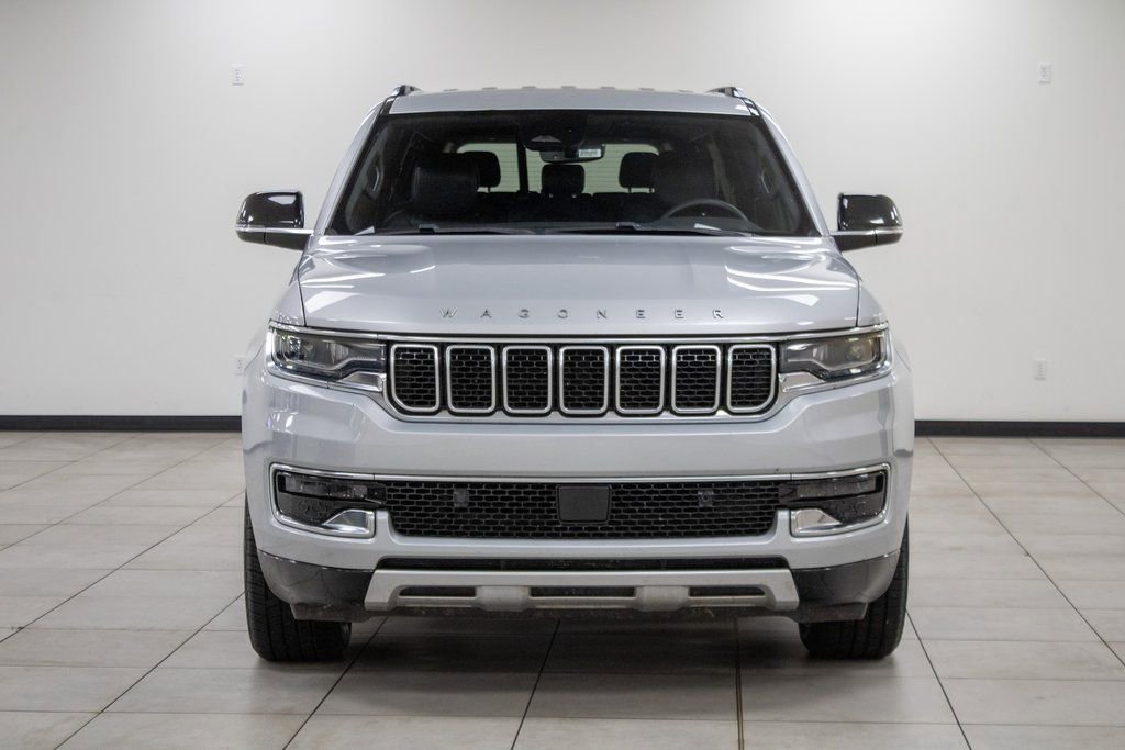 Used 2024 Jeep Wagoneer L Series II w/ Flexible Seating Group image 4