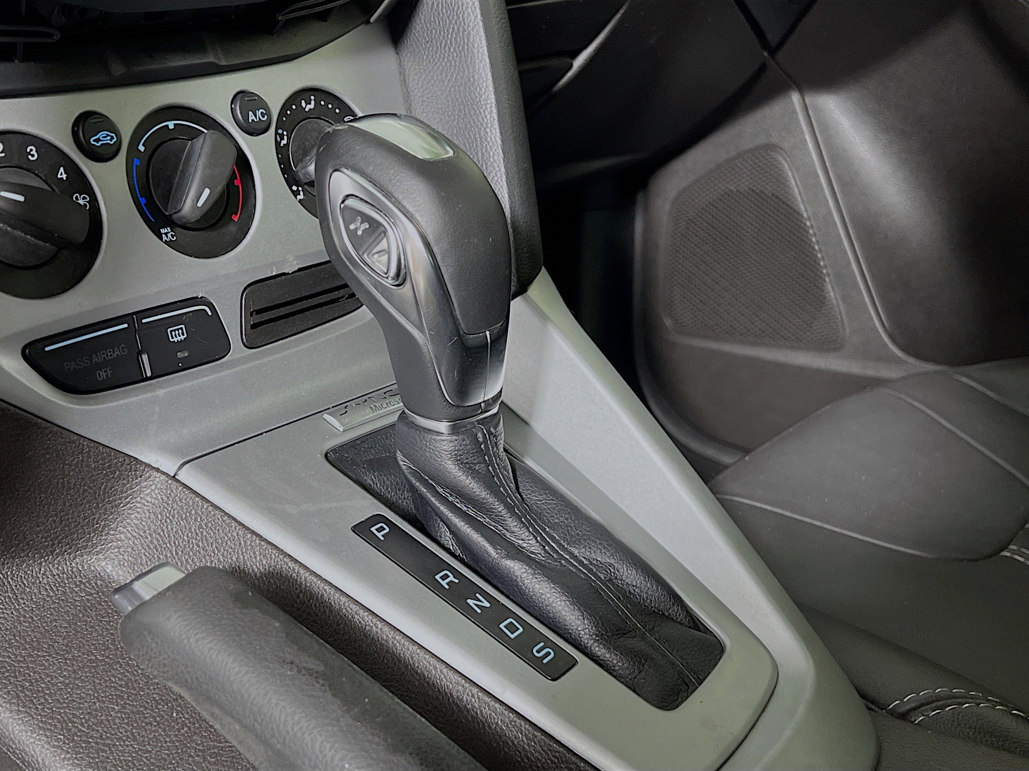 Used 2014 Ford Focus SE w/ Equipment Group 201A image 24