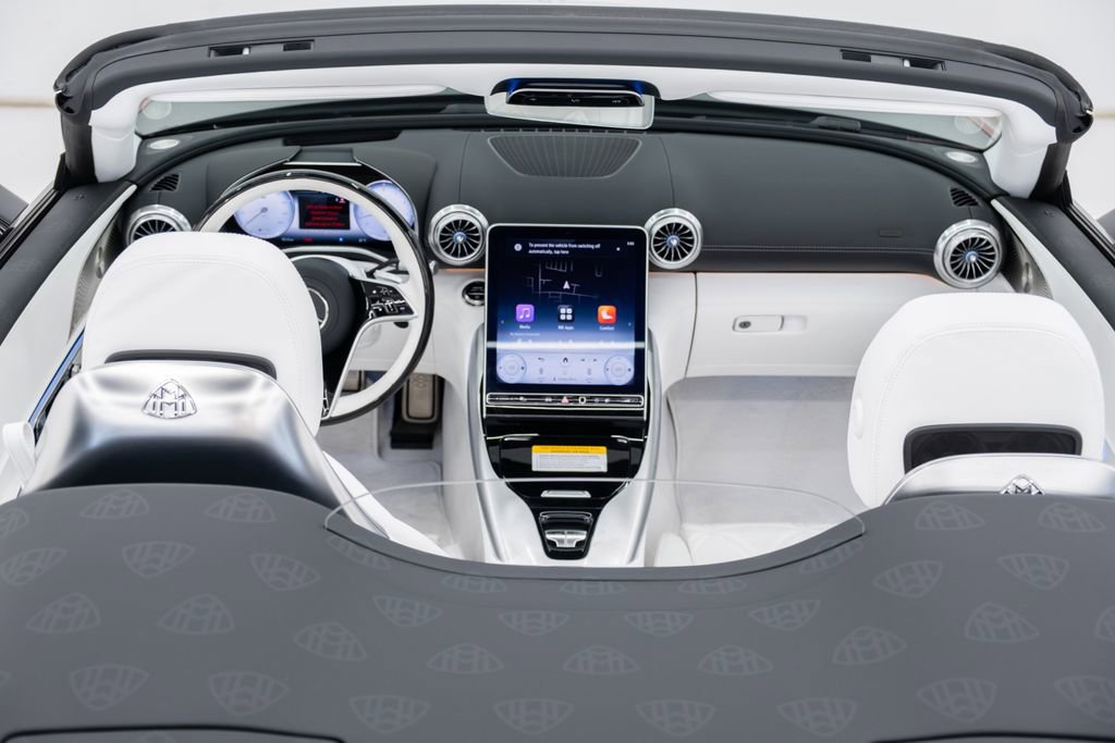 Used 2023 Mercedes-Benz Maybach S 580 4MATIC image 32