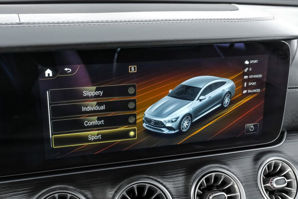 Used 2022 Mercedes-Benz AMG GT 43 image 40