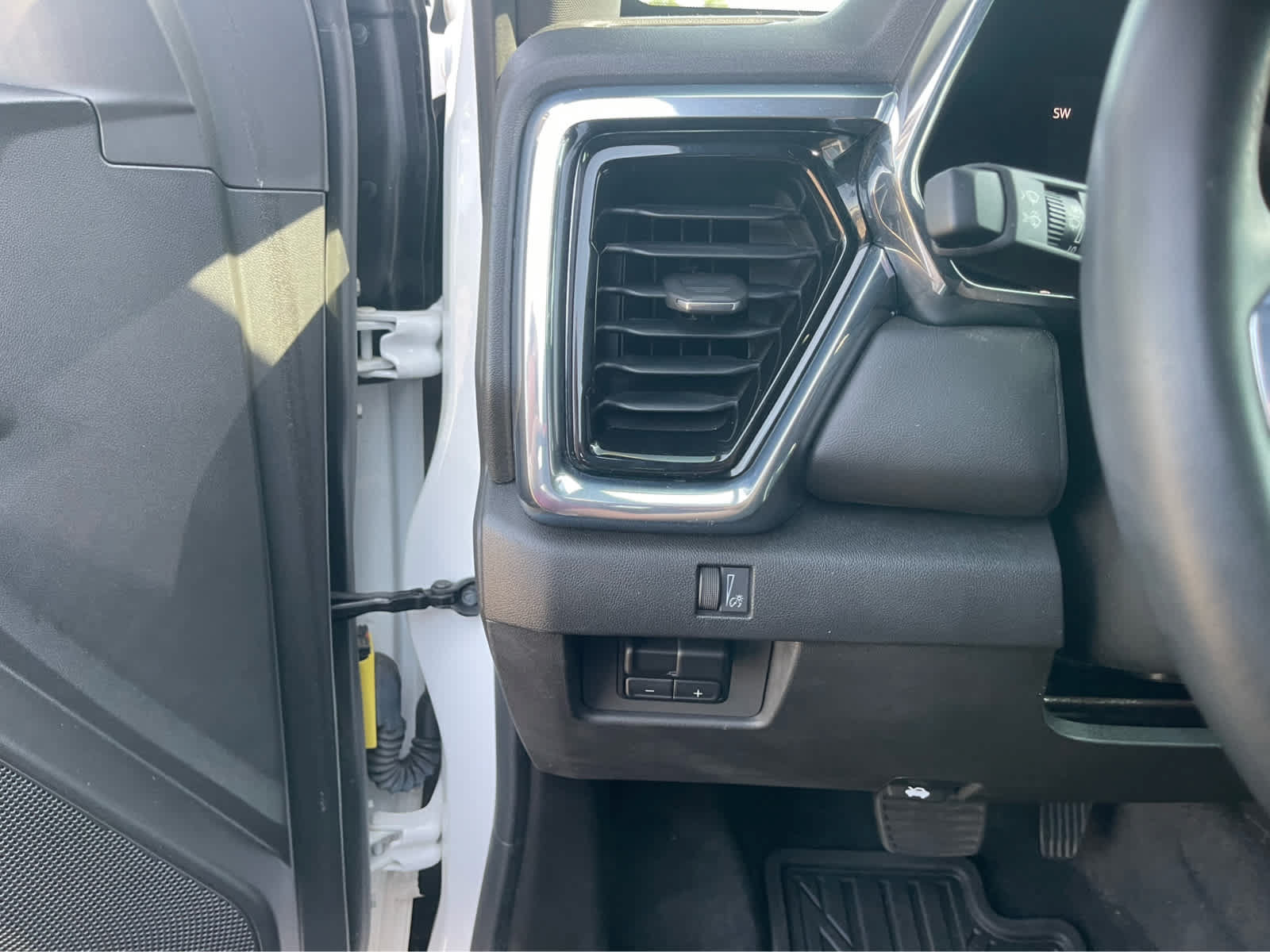 Used 2023 GMC Canyon Elevation w/ Trailering Package RWD image 14