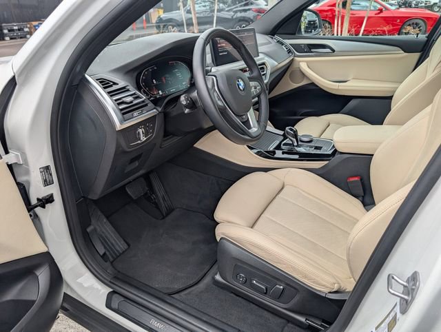 Used 2025 BMW X4 xDrive30i image 5