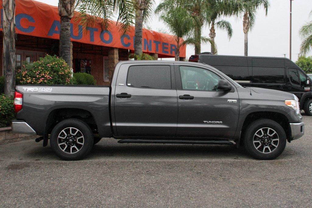 Used 2015 Toyota Tundra SR5 w/ TRD Off Road Package image 10