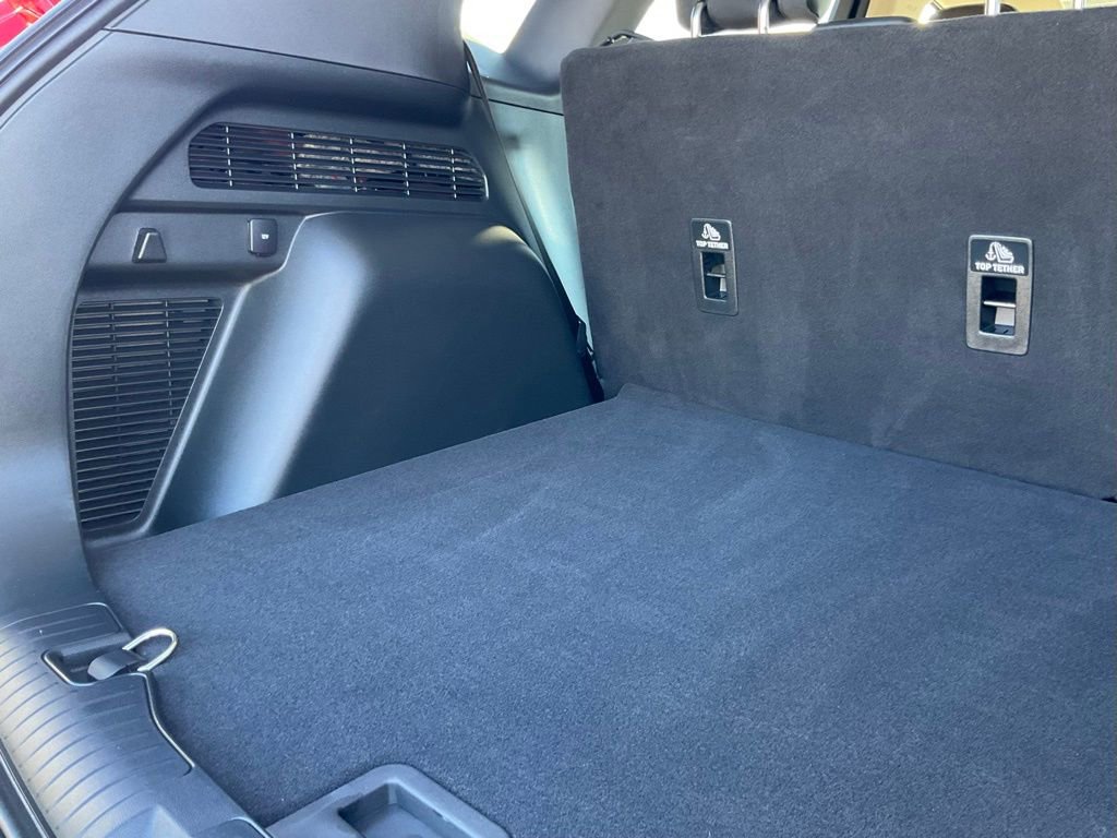 Used 2020 Ford Escape Titanium image 16