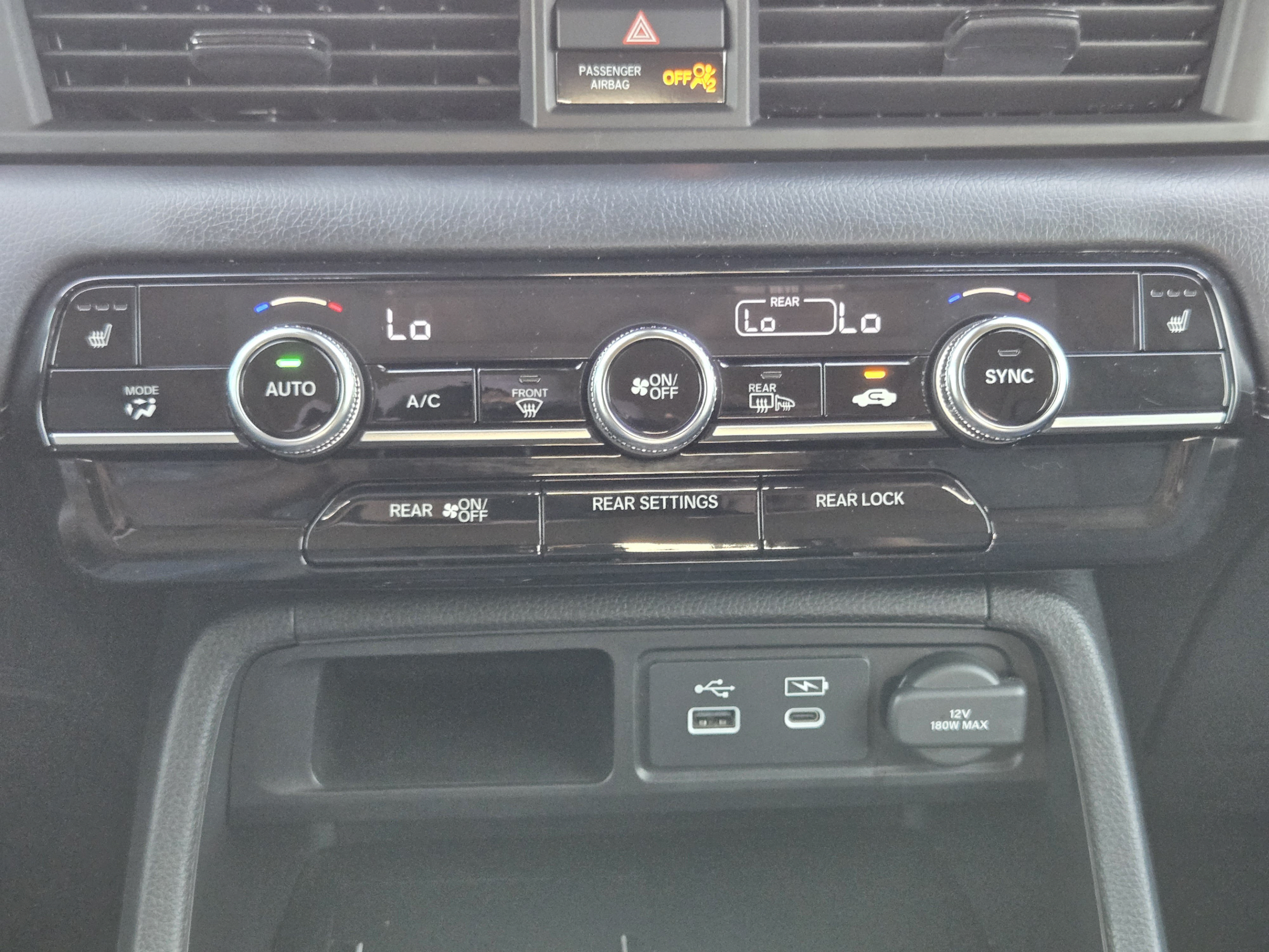 Certified 2025 Honda Pilot Touring image 15