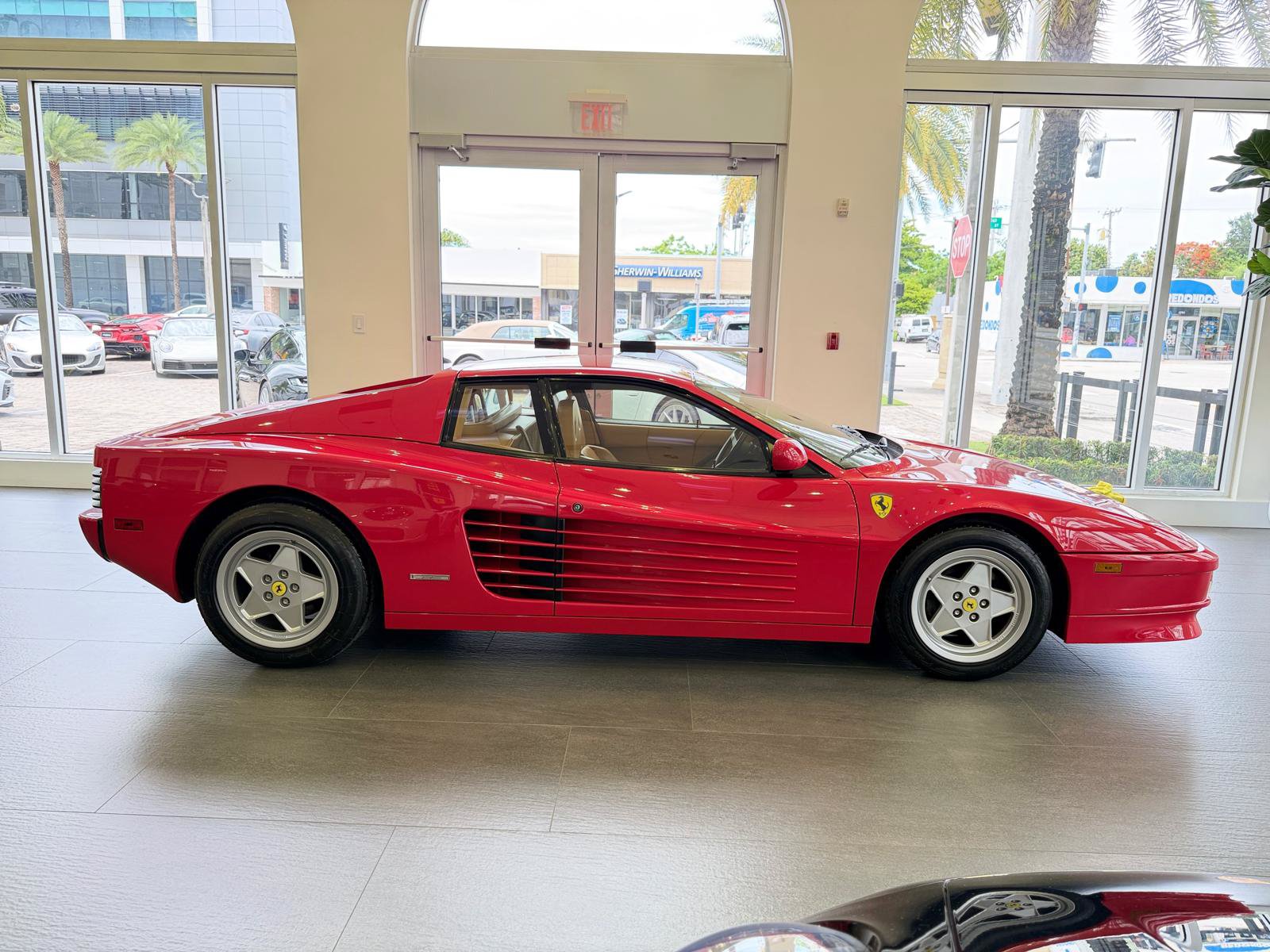 Used 1990 Ferrari Testarossa RWD image 15