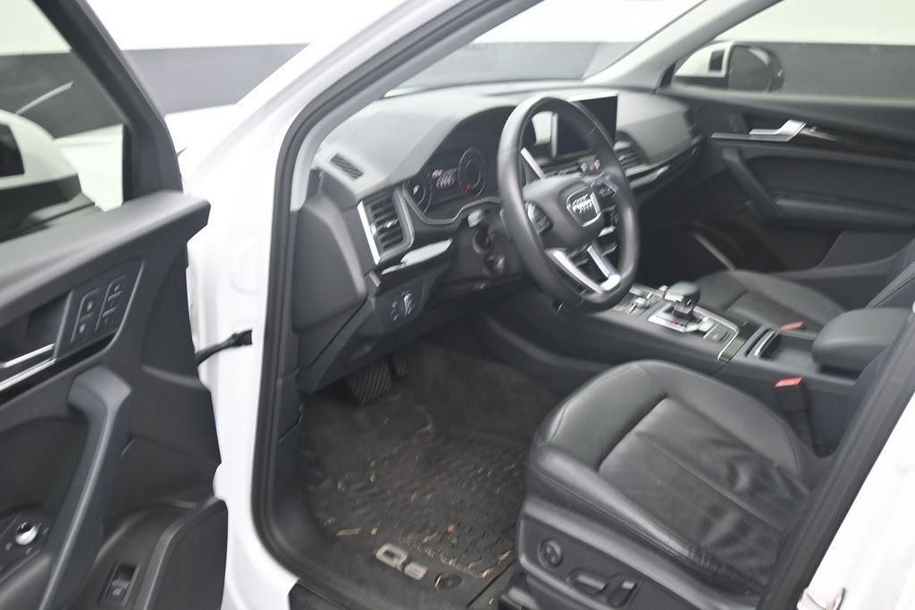Used 2018 Audi Q5 2.0T Premium Plus w/ Premium Plus Package AWD/4WD image 10