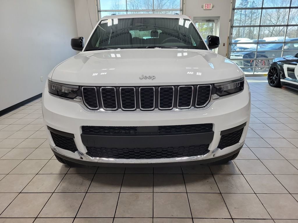 New 2025 Jeep Grand Cherokee L Laredo w/ Luxury Tech Group I image 3