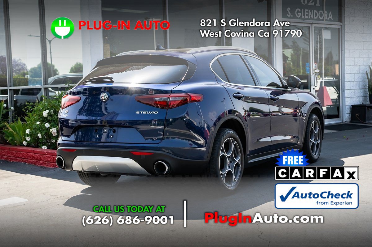 Used 2018 Alfa Romeo Stelvio AWD image 4