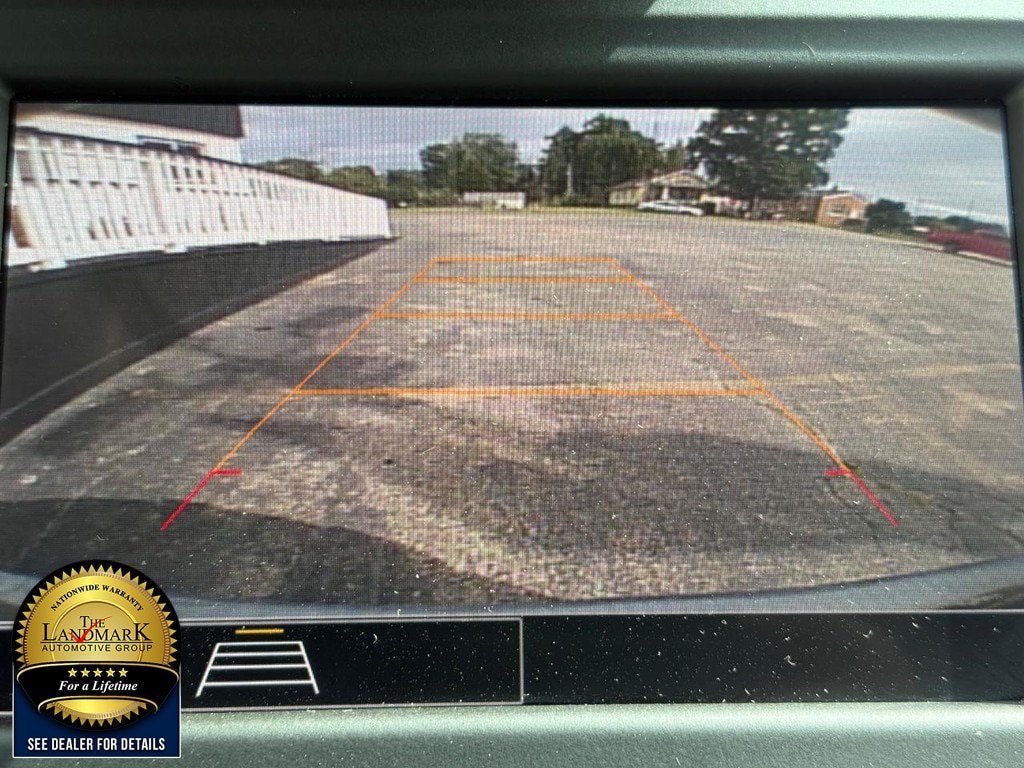 Used 2024 Chevrolet Equinox LT FWD image 13