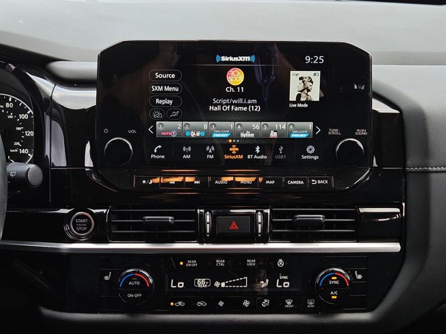 Used 2024 Nissan Pathfinder SL image 12