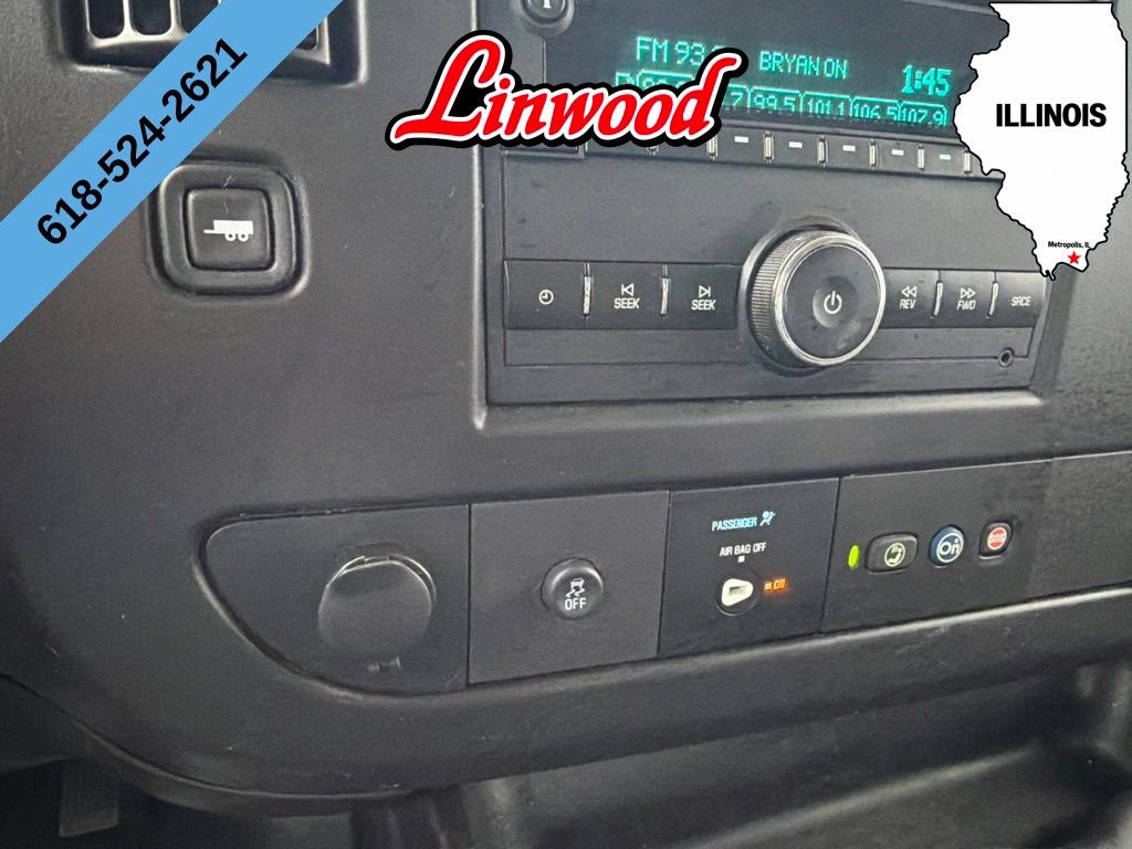 Used 2020 Chevrolet Express 2500 w/ Driver Convenience Package RWD image 22
