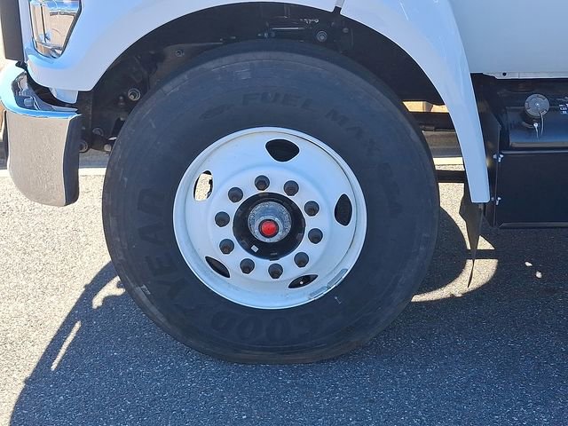 Used 2023 Ford F650 2WD Regular Cab Super Duty image 9