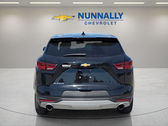 Used 2025 Chevrolet Blazer LT FWD image 4