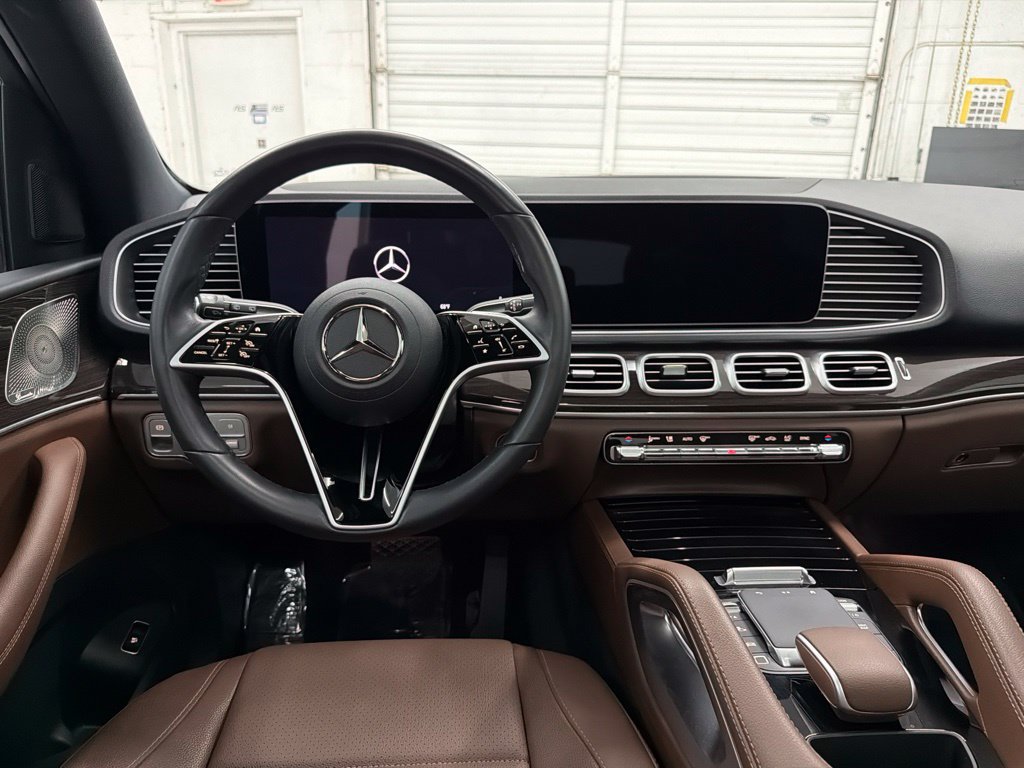 Used 2025 Mercedes-Benz GLE 350 4MATIC image 25
